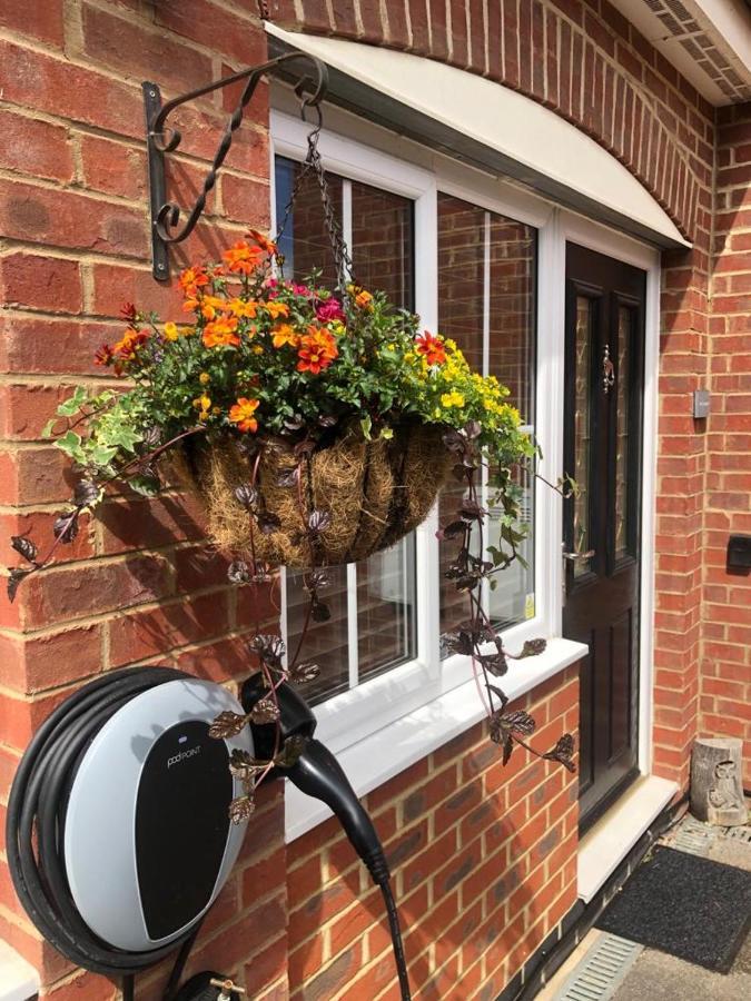 Ferienwohnung Dease Manor Higham Ferrers Exterior foto