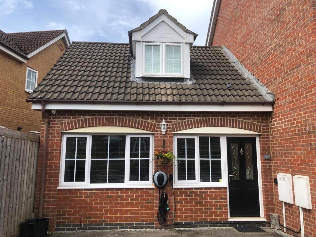 Ferienwohnung Dease Manor Higham Ferrers Exterior foto