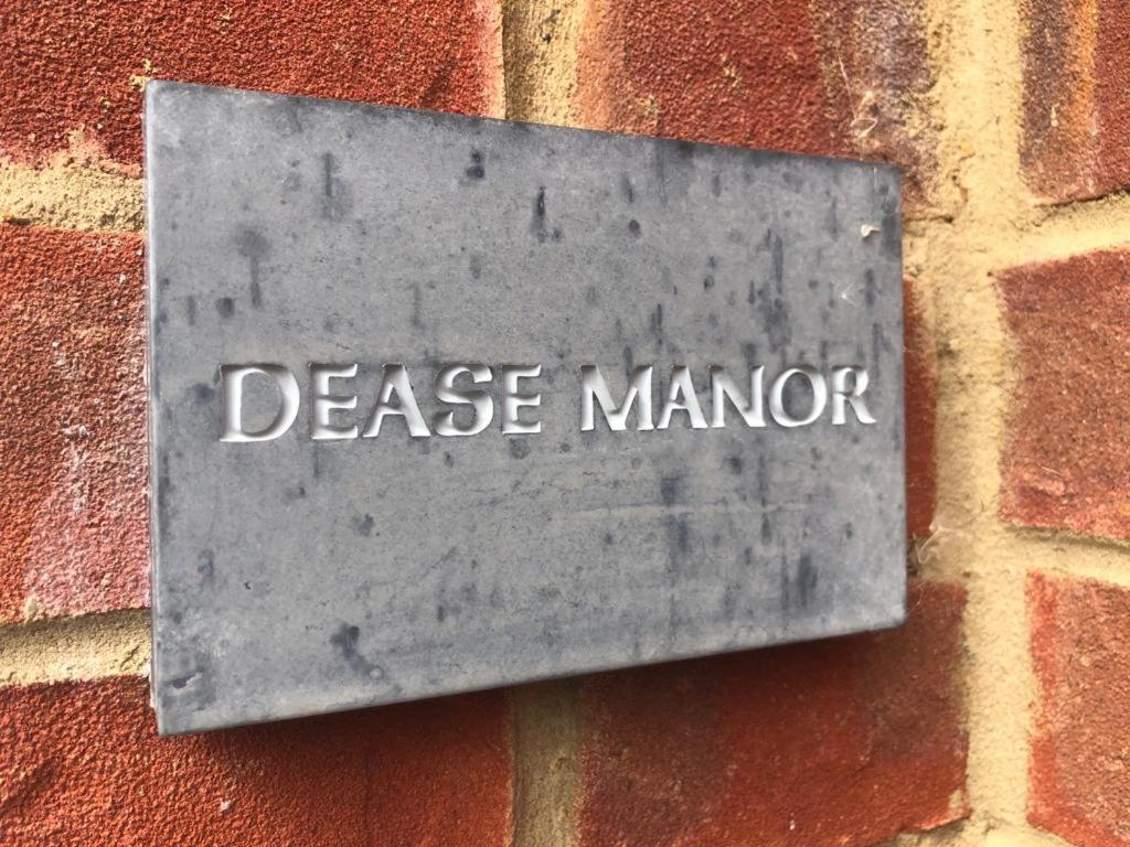 Ferienwohnung Dease Manor Higham Ferrers Exterior foto