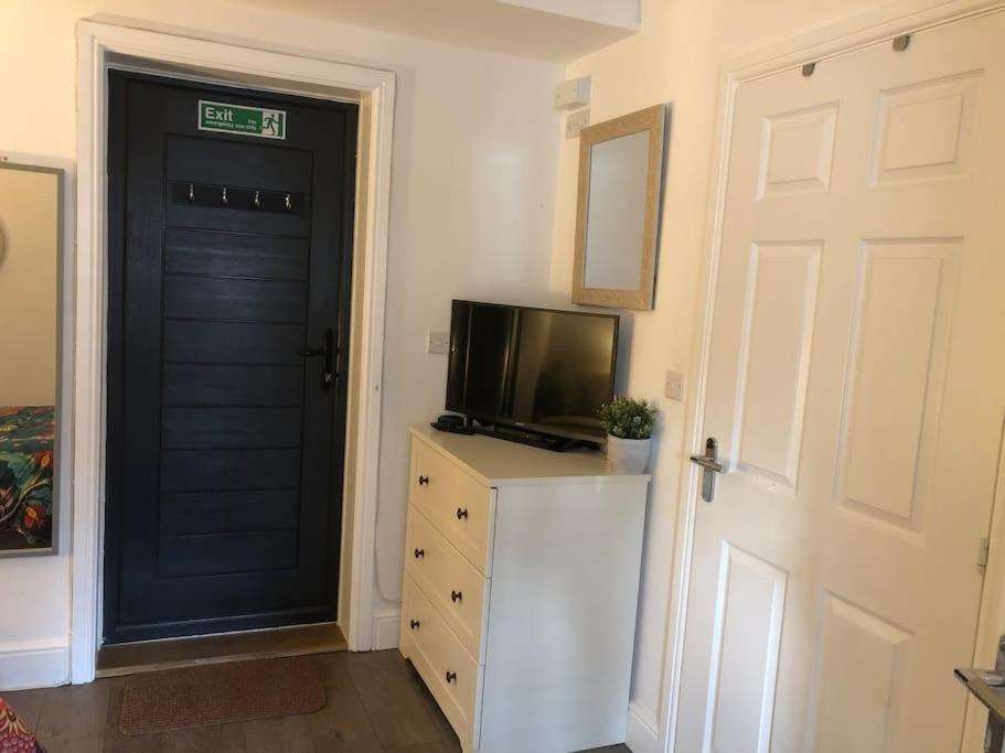 Ferienwohnung Dease Manor Higham Ferrers Exterior foto